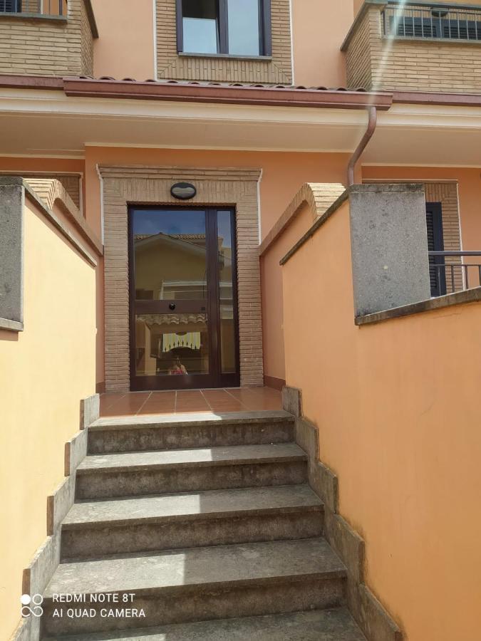 Casa Vacanza Indaco فيوميتشينو المظهر الخارجي الصورة