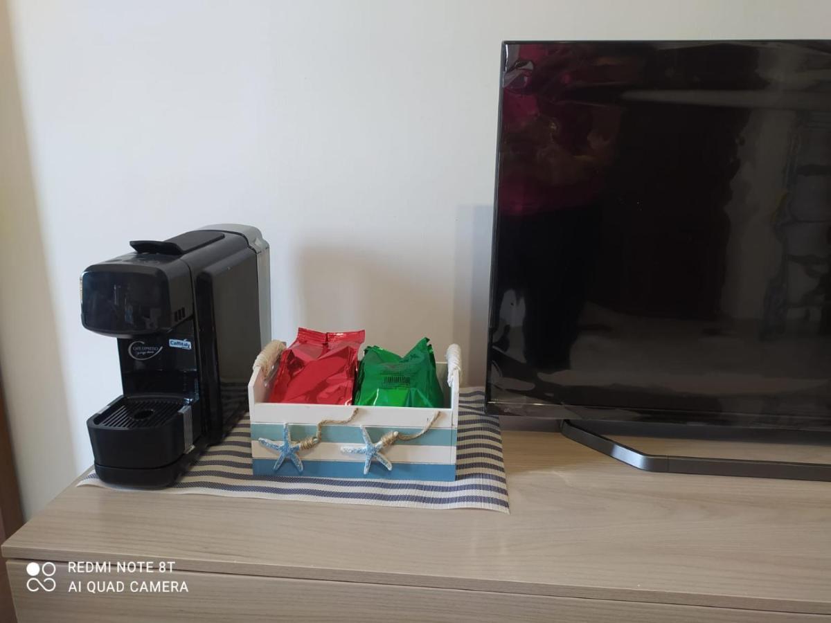 Casa Vacanza Indaco فيوميتشينو المظهر الخارجي الصورة